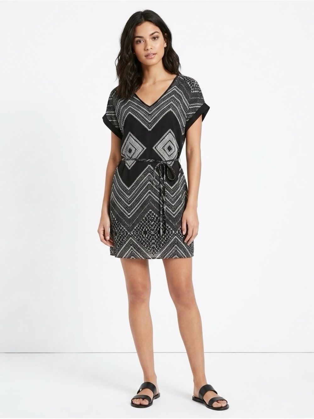 [F21] Black Printed V Neck Dress